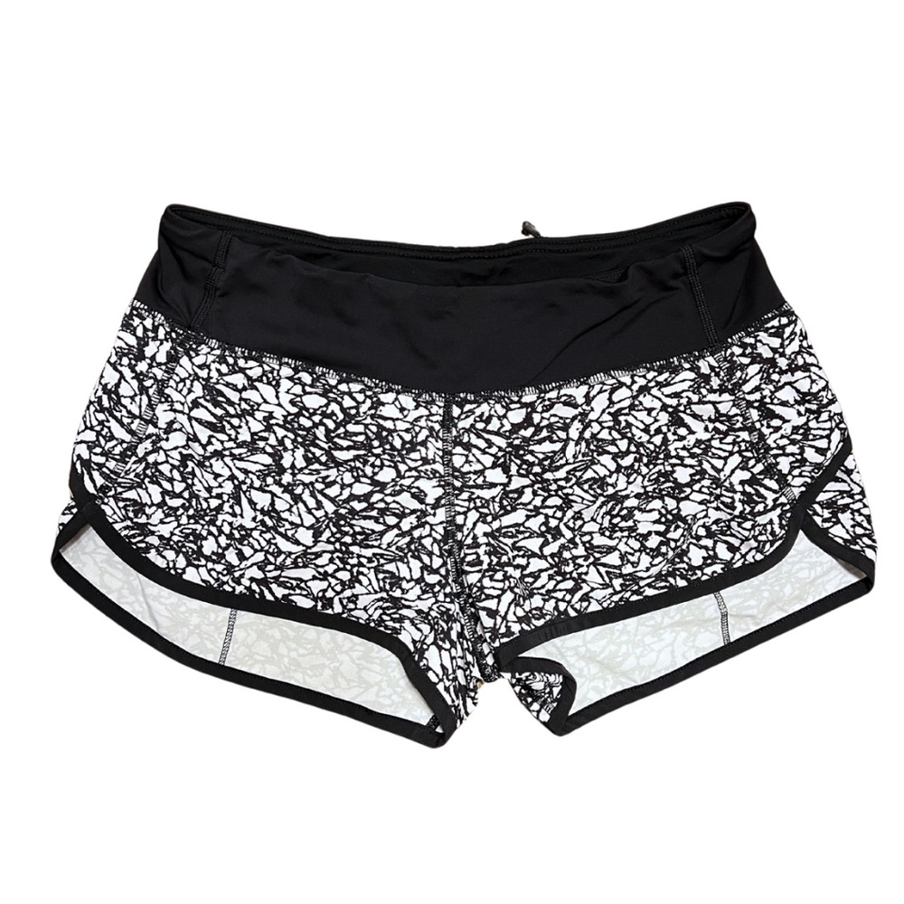 EUC Lululemon Run Speed Short Ice Breaker White Black/Black 6